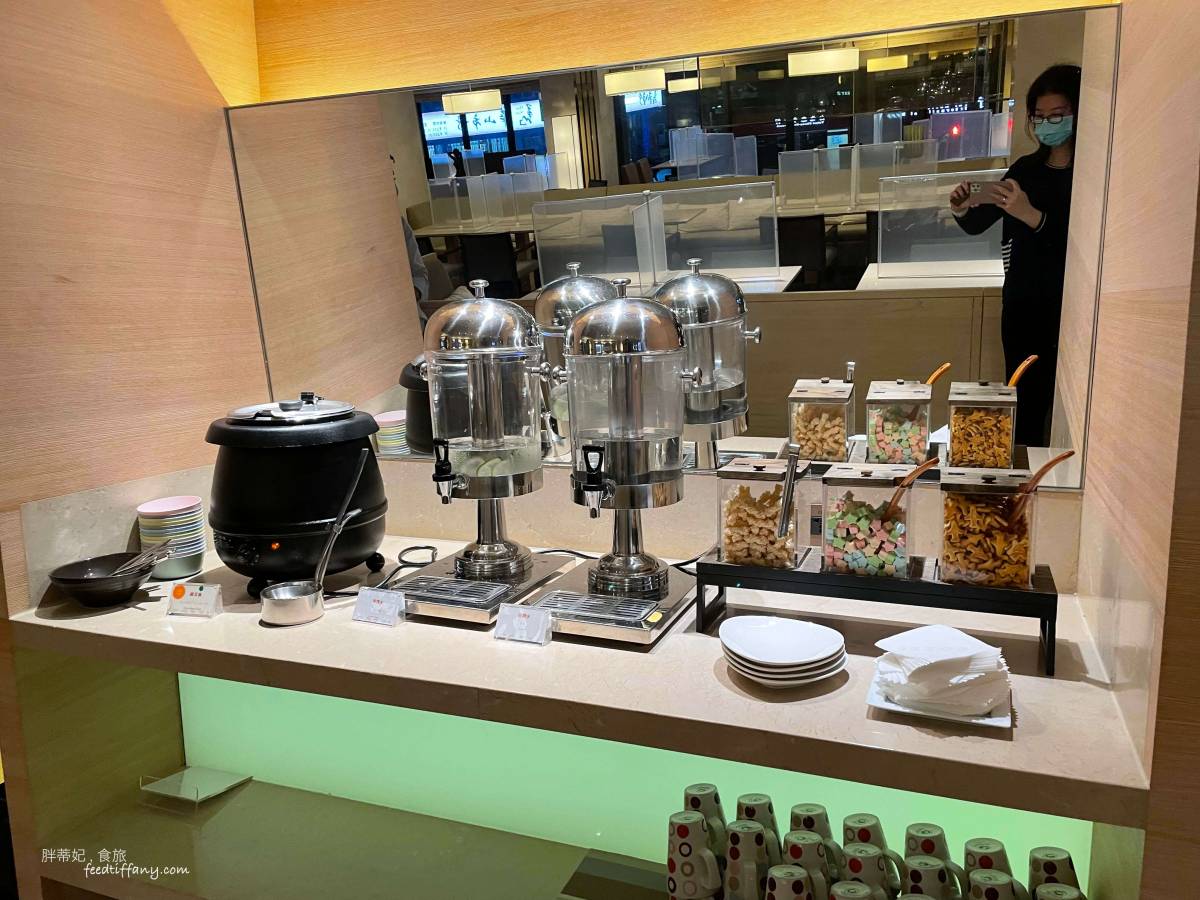 住宿| 和逸飯店台北忠孝館Hotel Cozzi 近捷運、離華山文創園區走路只要 5 分鐘,對面還有超人氣阜杭豆漿 - 第8張圖